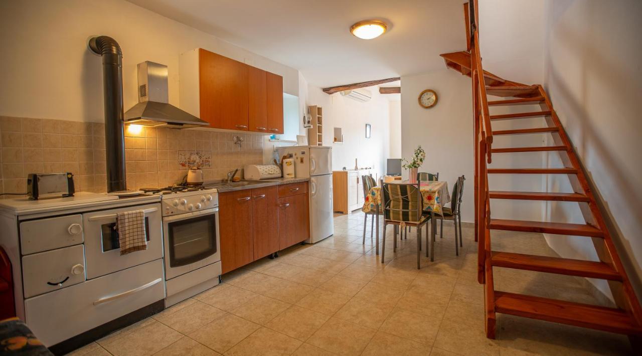 Holiday Home Grimalda ภายนอก รูปภาพ