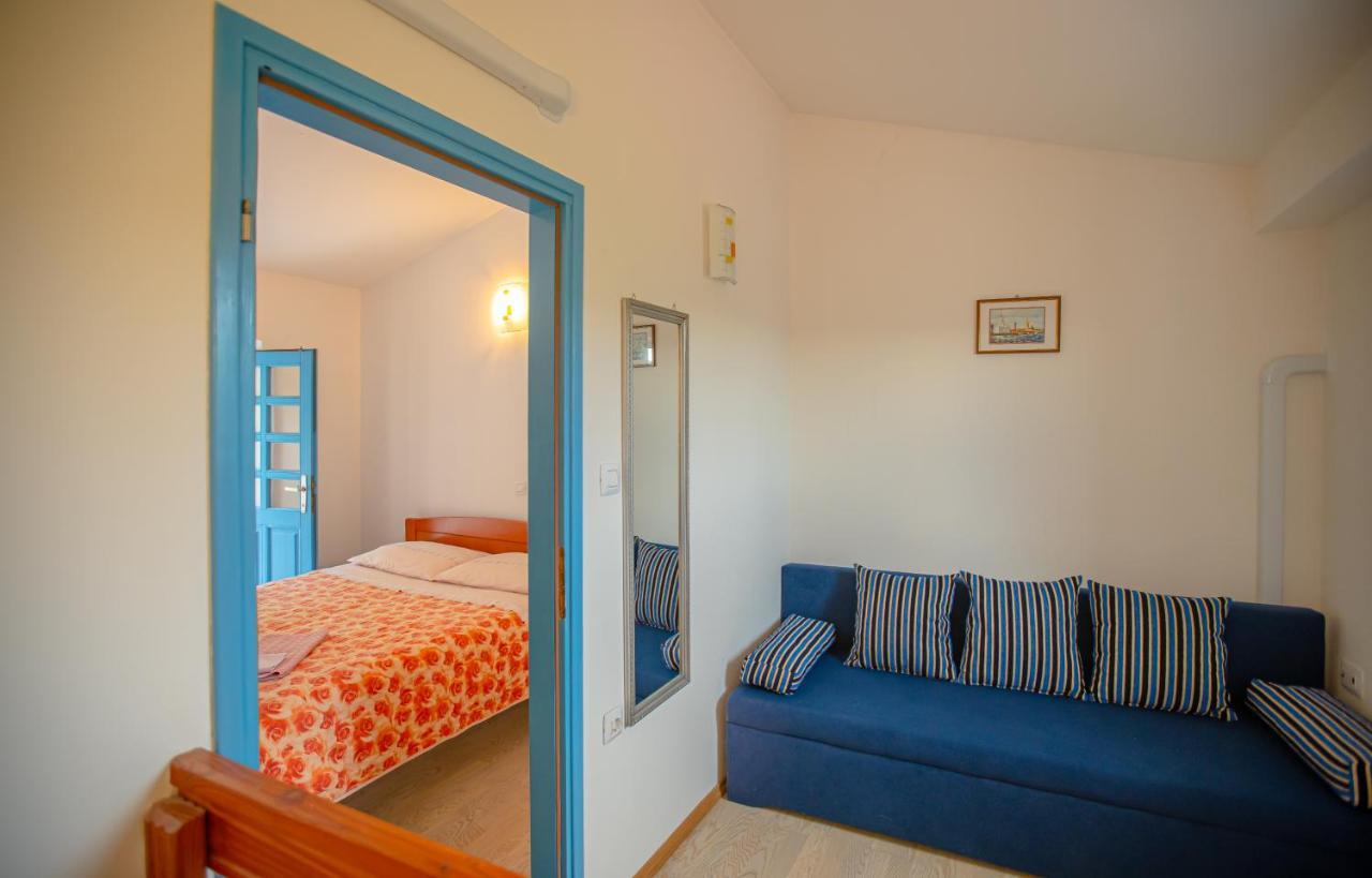 Holiday Home Grimalda ภายนอก รูปภาพ