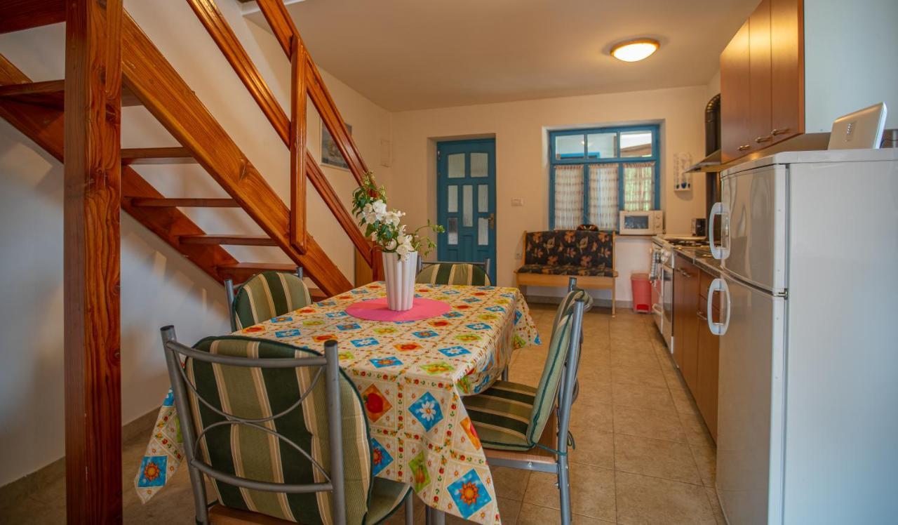 Holiday Home Grimalda ภายนอก รูปภาพ