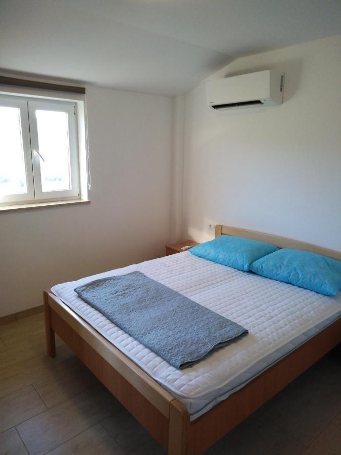 Holiday Home Grimalda ภายนอก รูปภาพ