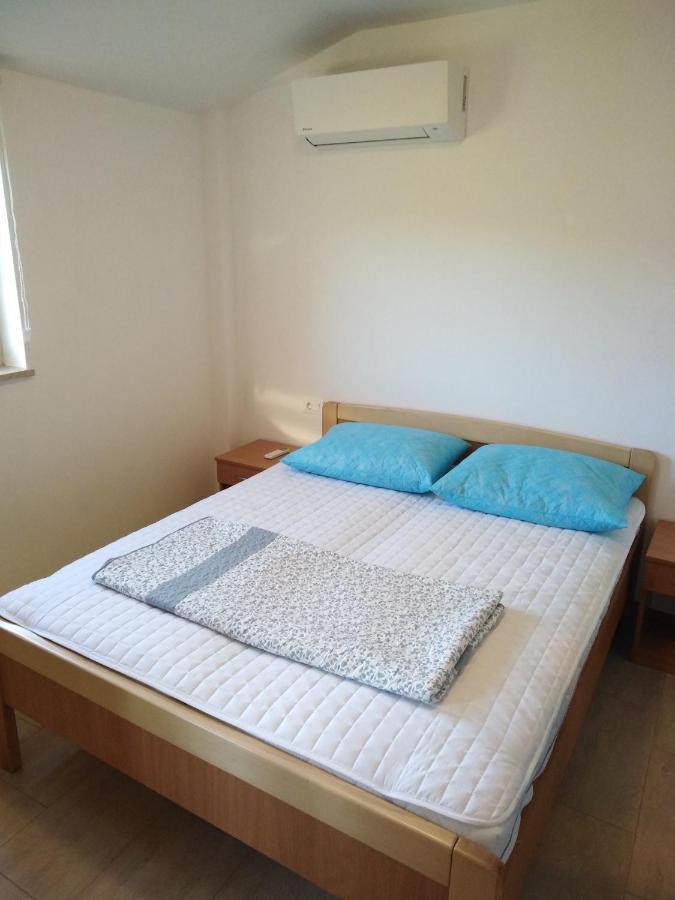 Holiday Home Grimalda ภายนอก รูปภาพ